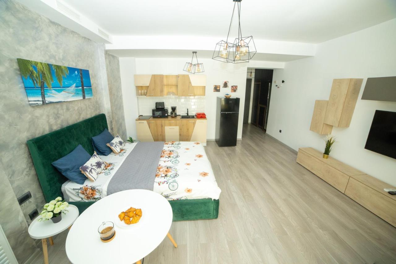 Studio 60 By The Beach Mamaia, Free Parking Casa Del Mar ภายนอก รูปภาพ